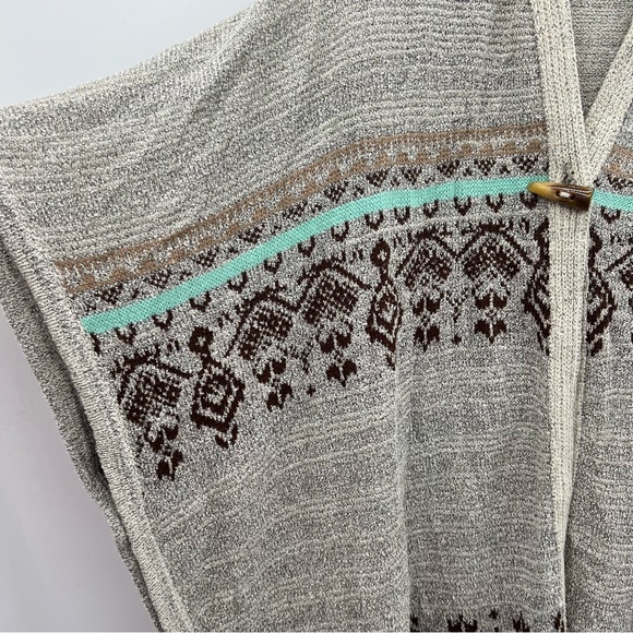 Control tan poncho ladies size XL. - Picture 2 of 8